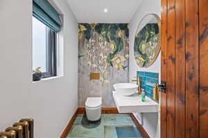 WC- click for photo gallery